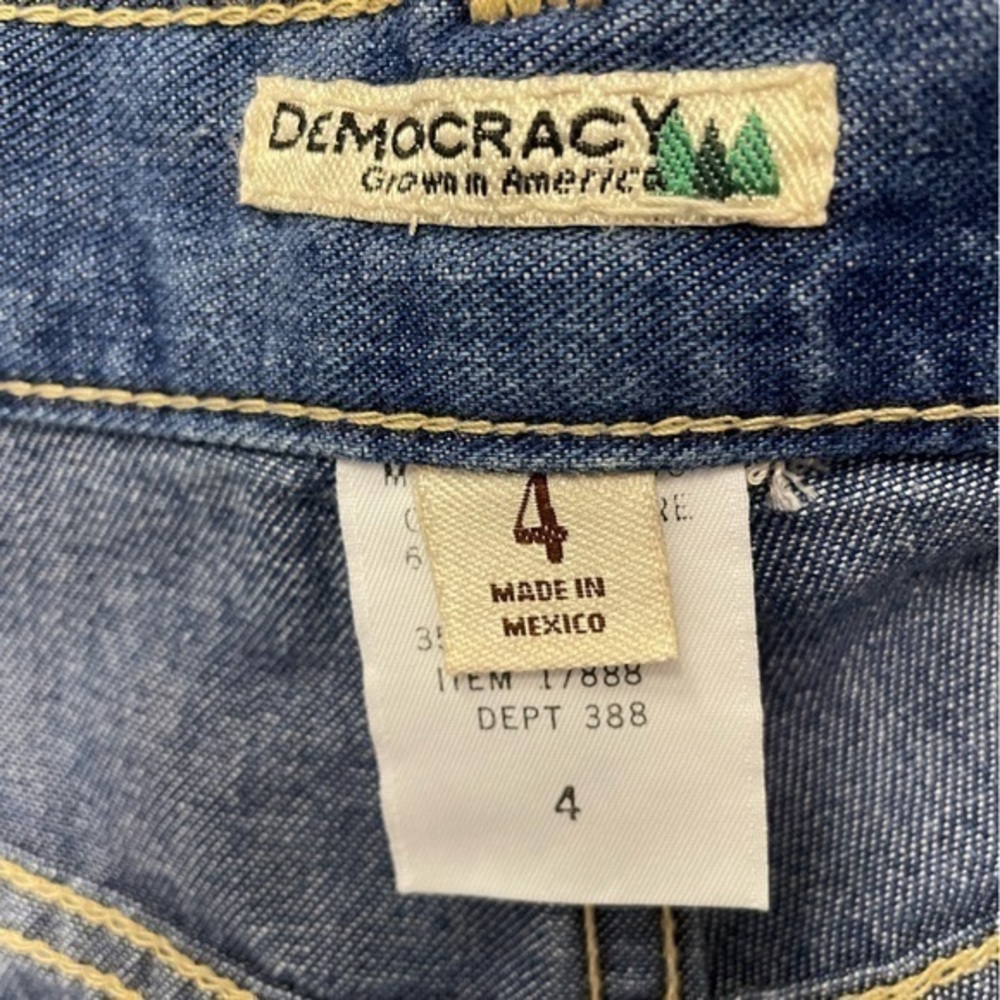 Democracy Grown in America Jeans size 4 - Picture 5 of 8